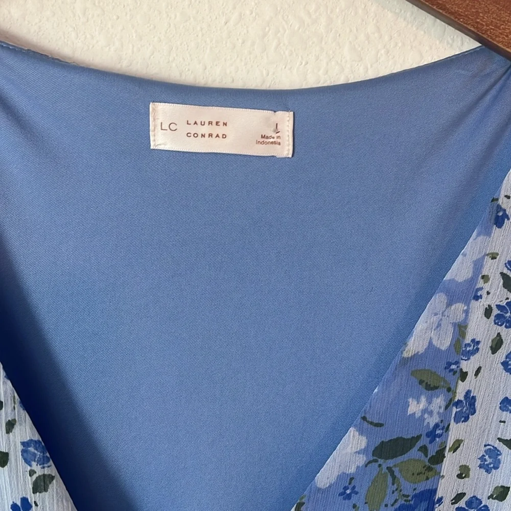 LC LAUREN CONRAD Blue Floral Short Sleeve Midi Dress - Picture 4 of 6